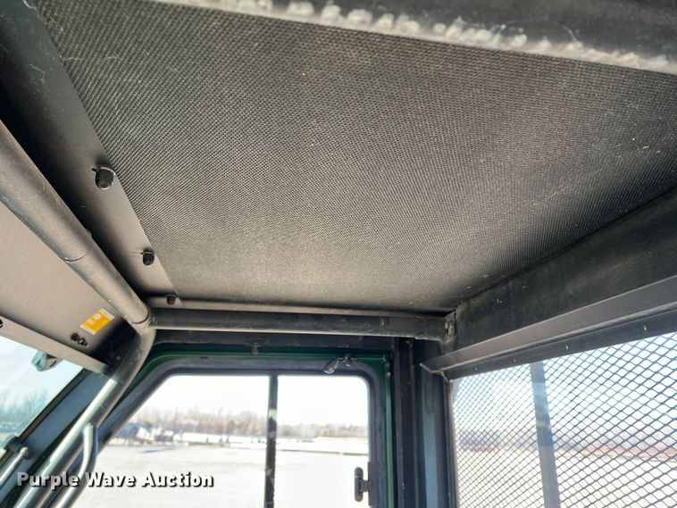 image for item DS2682 2014 Kawasaki Mule 4010  utility vehicle