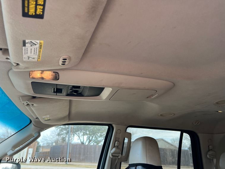 image for item DS2696 2003 Ford Expedition  SUV