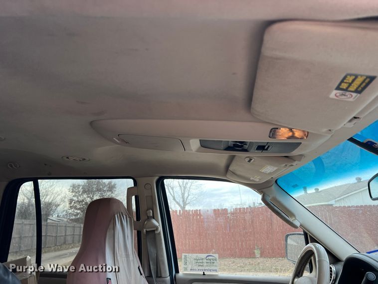 image for item DS2696 2003 Ford Expedition  SUV