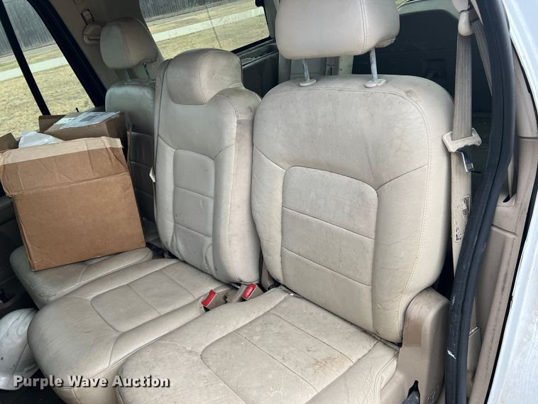 image for item DS2696 2003 Ford Expedition  SUV
