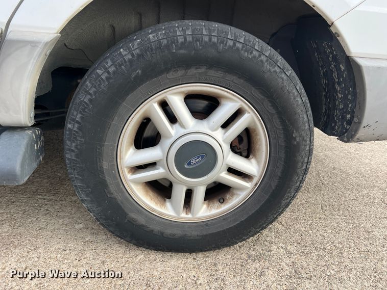 image for item DS2696 2003 Ford Expedition  SUV