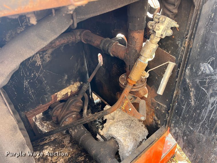 image for item DS2699 1994 Crafco EZ Pour 200D  crack sealer