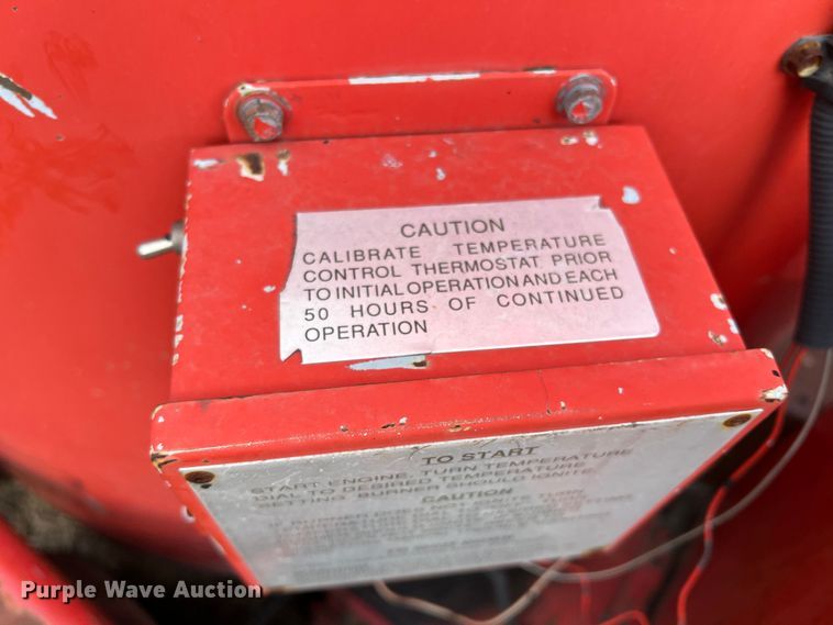 image for item DS2699 1994 Crafco EZ Pour 200D  crack sealer