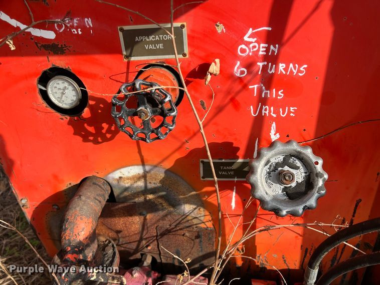 image for item DS2699 1994 Crafco EZ Pour 200D  crack sealer