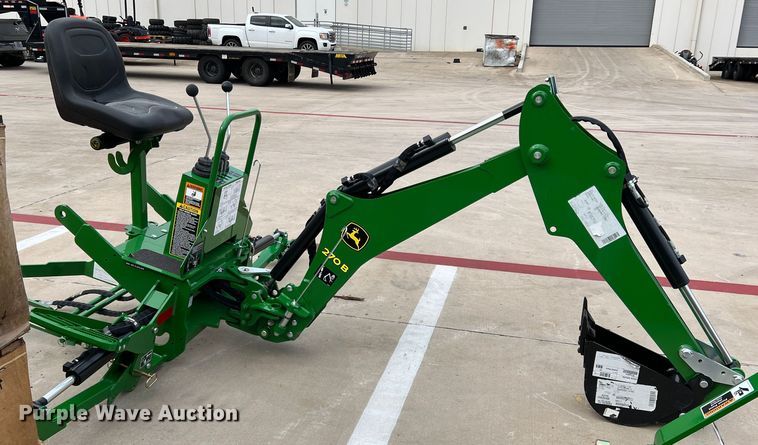 image for item DS2726 John Deere 270B   backhoe attachment