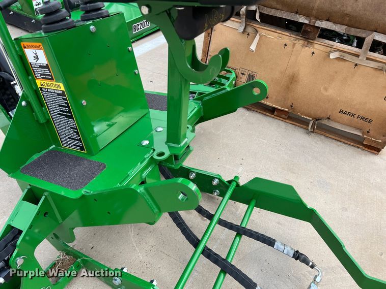 image for item DS2726 John Deere 270B   backhoe attachment