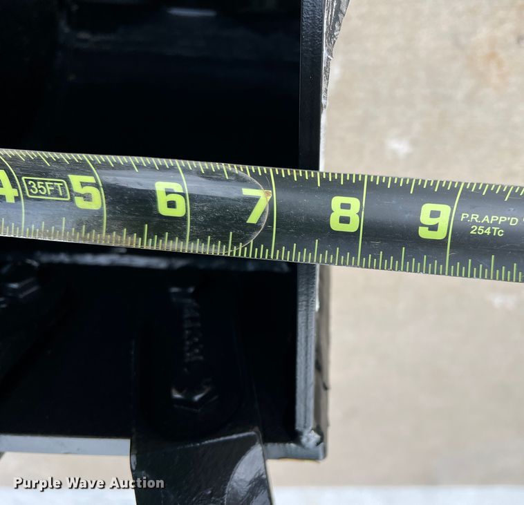 image for item DS2726 John Deere 270B   backhoe attachment