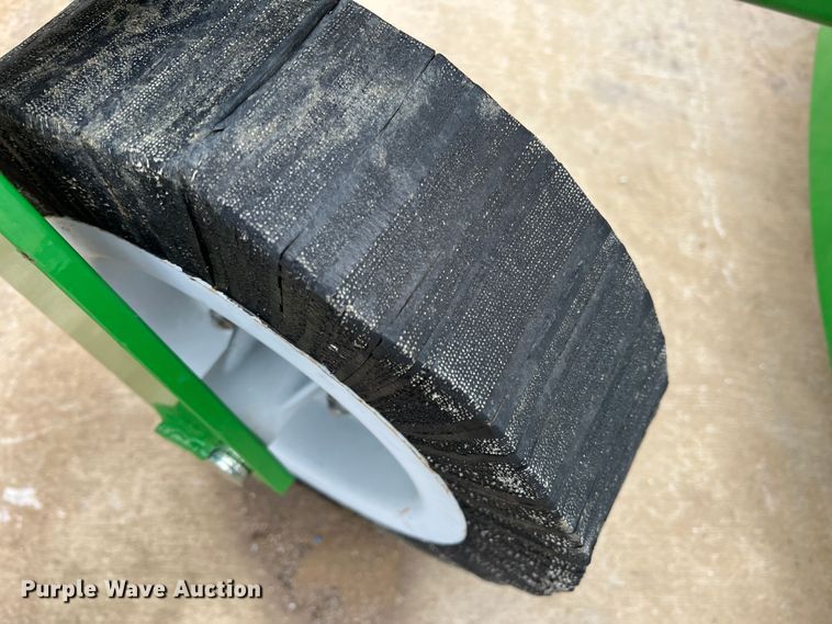 image for item DS2727 Frontier RC2072  rotary mower