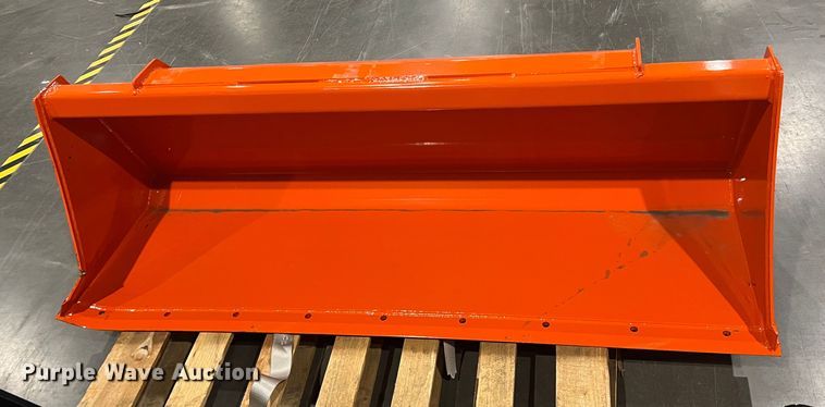 image for item DS2735 Kubota L2248  bucket