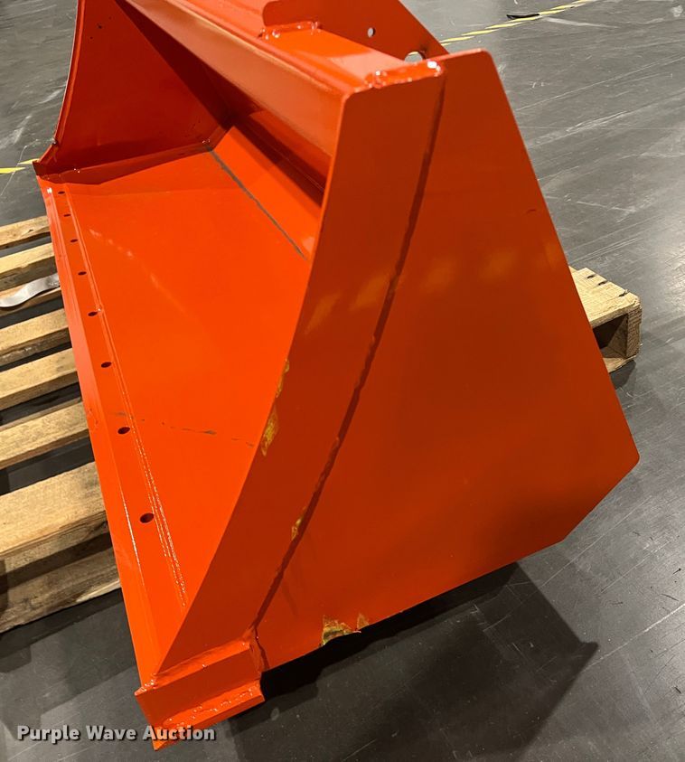 image for item DS2735 Kubota L2248  bucket