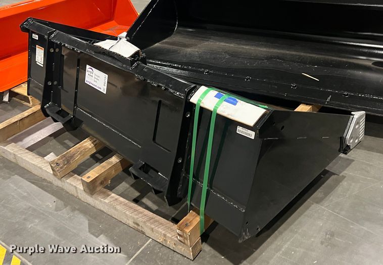 image for item DS2737 Skid steer bucket