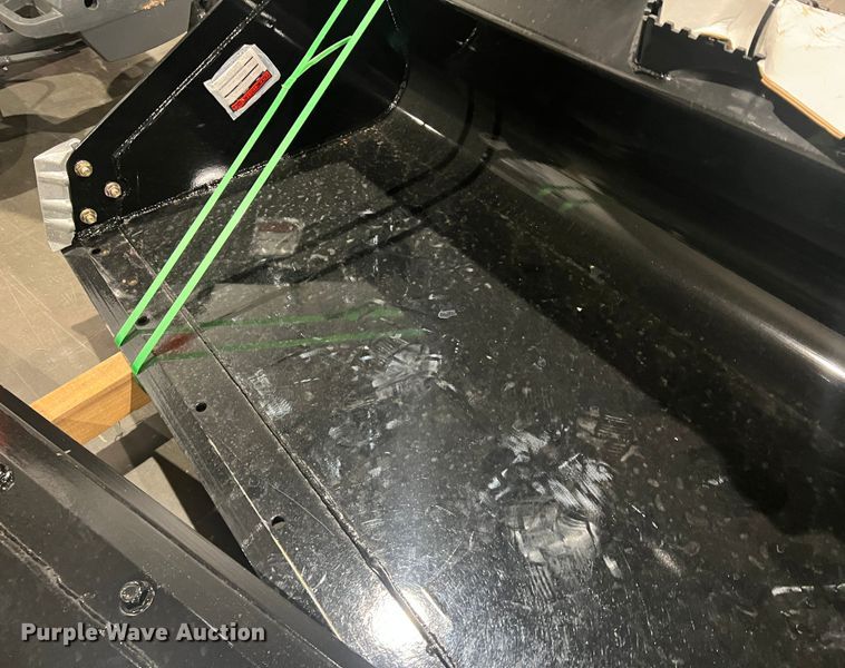 image for item DS2737 Skid steer bucket