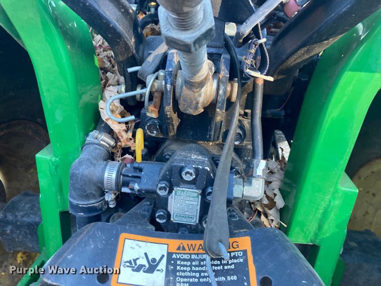 image for item DS6751 John Deere 855  MFWD tractor