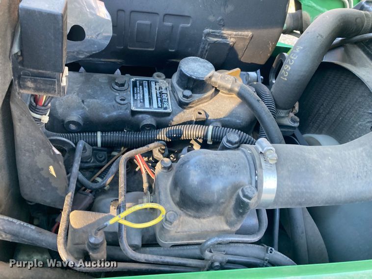 image for item DS6751 John Deere 855  MFWD tractor