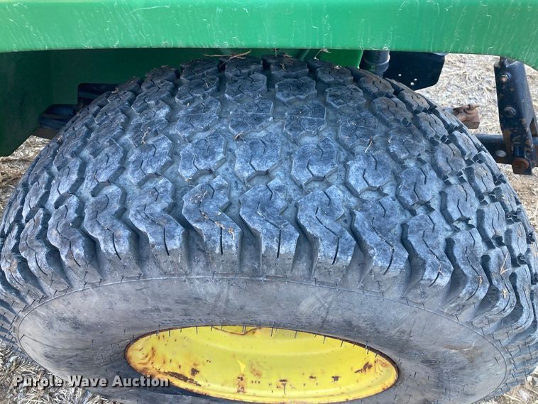 image for item DS6751 John Deere 855  MFWD tractor