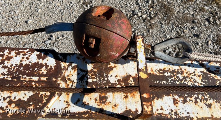 image for item ID9379 Truck mounted crane