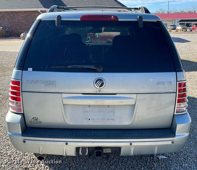 image for item ID9392 2005 Mercury Mountaineer  SUV