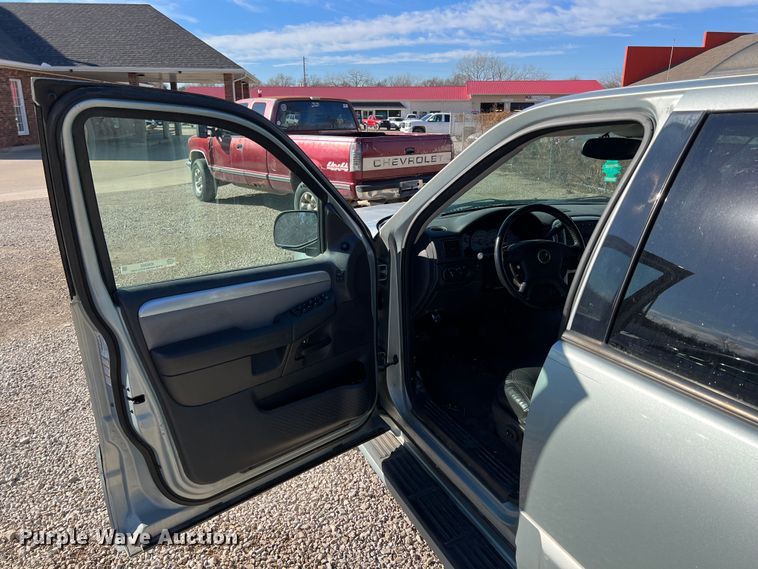 image for item ID9392 2005 Mercury Mountaineer  SUV