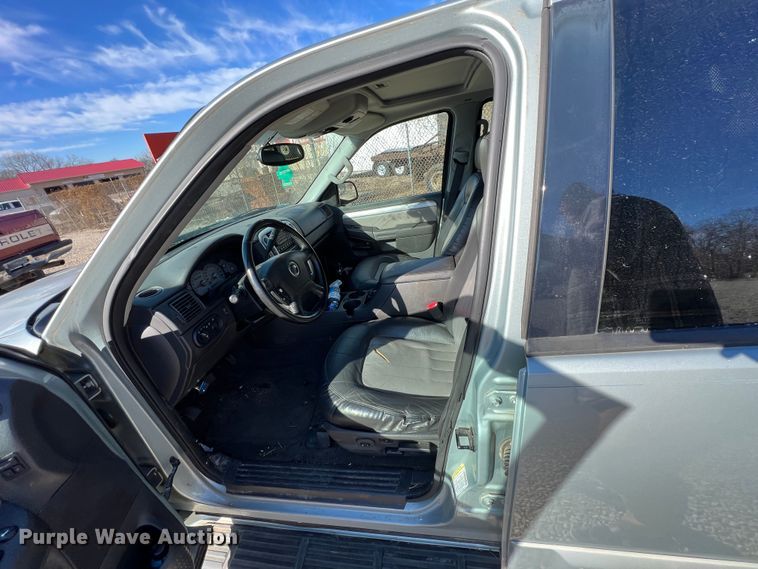 image for item ID9392 2005 Mercury Mountaineer  SUV