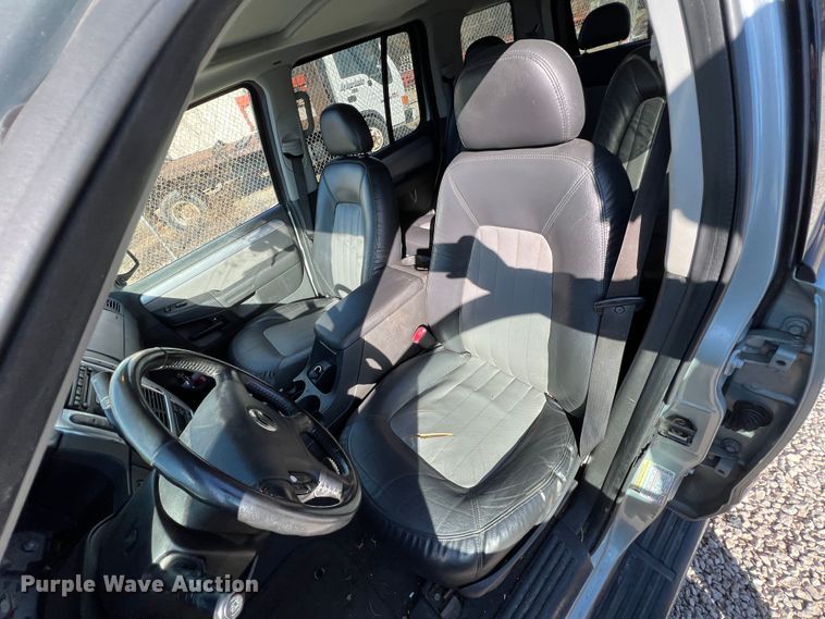 image for item ID9392 2005 Mercury Mountaineer  SUV