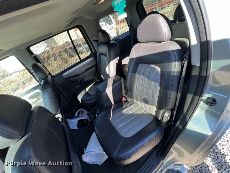 image for item ID9392 2005 Mercury Mountaineer  SUV