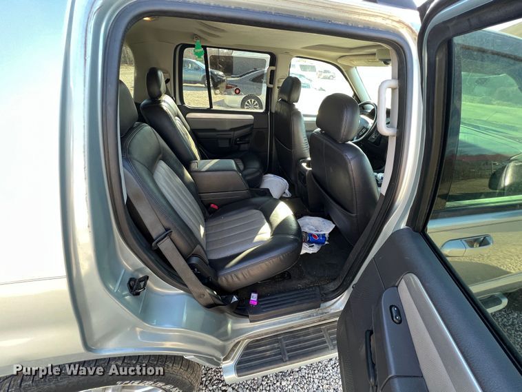 image for item ID9392 2005 Mercury Mountaineer  SUV