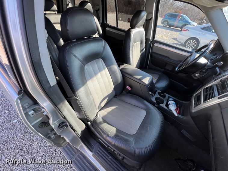 image for item ID9392 2005 Mercury Mountaineer  SUV