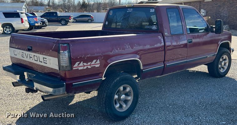 image for item ID9393 1989 Chevrolet K1500  Ext. Cab pickup truck