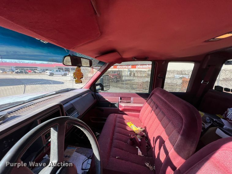 image for item ID9393 1989 Chevrolet K1500  Ext. Cab pickup truck