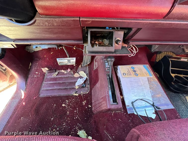 image for item ID9393 1989 Chevrolet K1500  Ext. Cab pickup truck