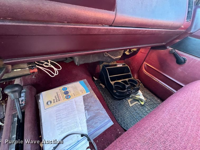 image for item ID9393 1989 Chevrolet K1500  Ext. Cab pickup truck