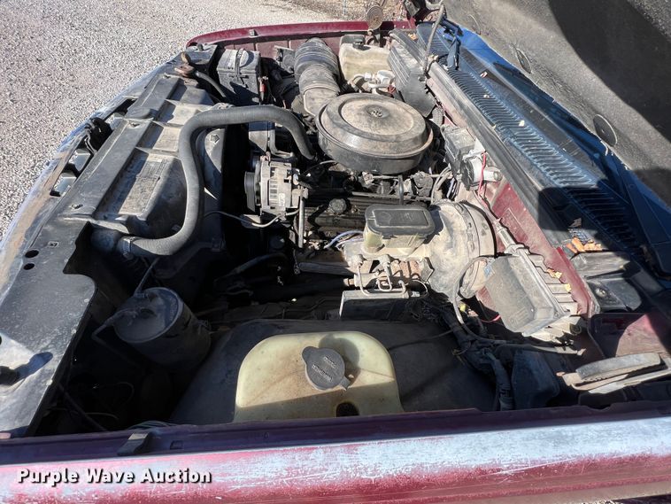 image for item ID9393 1989 Chevrolet K1500  Ext. Cab pickup truck