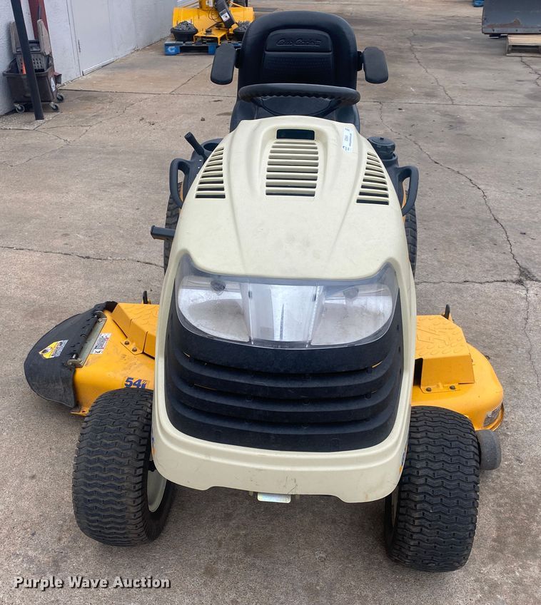 image for item IG9904 2007 Cub Cadet GT1554  lawn mower