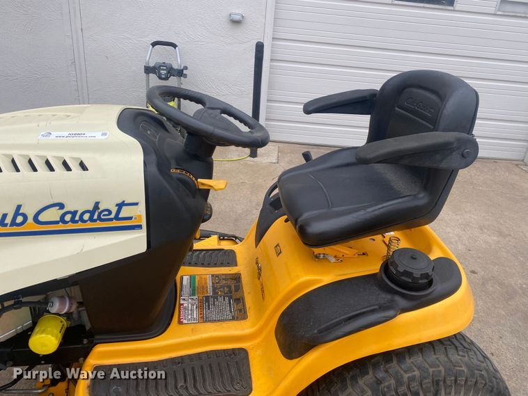 image for item IG9904 2007 Cub Cadet GT1554  lawn mower