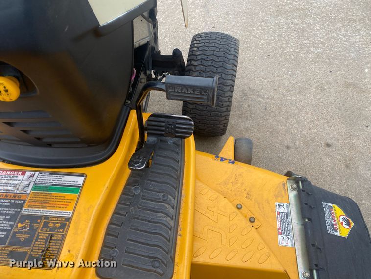 image for item IG9904 2007 Cub Cadet GT1554  lawn mower