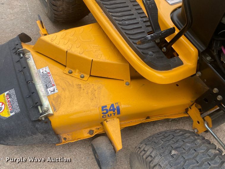 image for item IG9904 2007 Cub Cadet GT1554  lawn mower