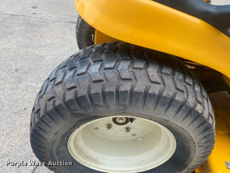 image for item IG9904 2007 Cub Cadet GT1554  lawn mower