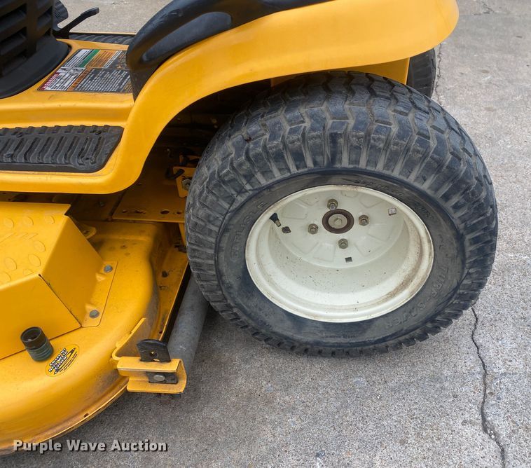 image for item IG9904 2007 Cub Cadet GT1554  lawn mower