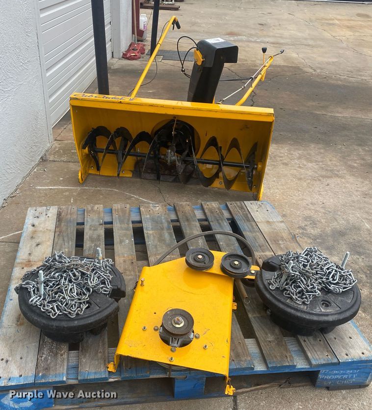 image for item IG9904 2007 Cub Cadet GT1554  lawn mower