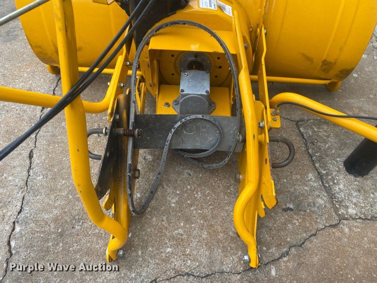 image for item IG9904 2007 Cub Cadet GT1554  lawn mower