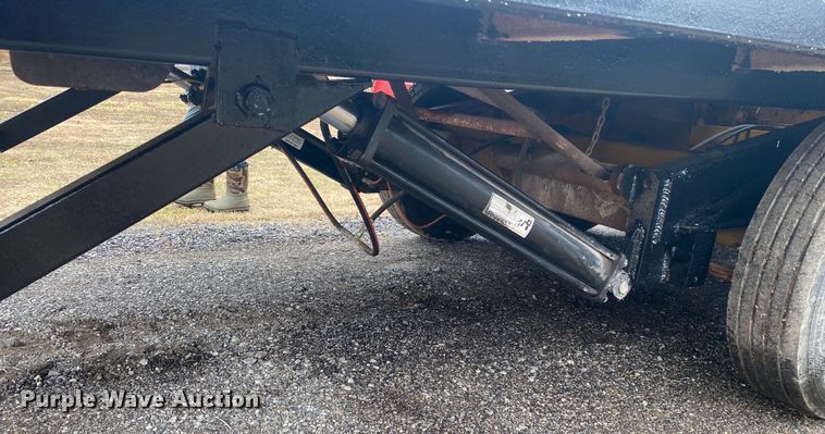 image for item IG9921 1988 Holden Industries GHD 2824  equipment trailer