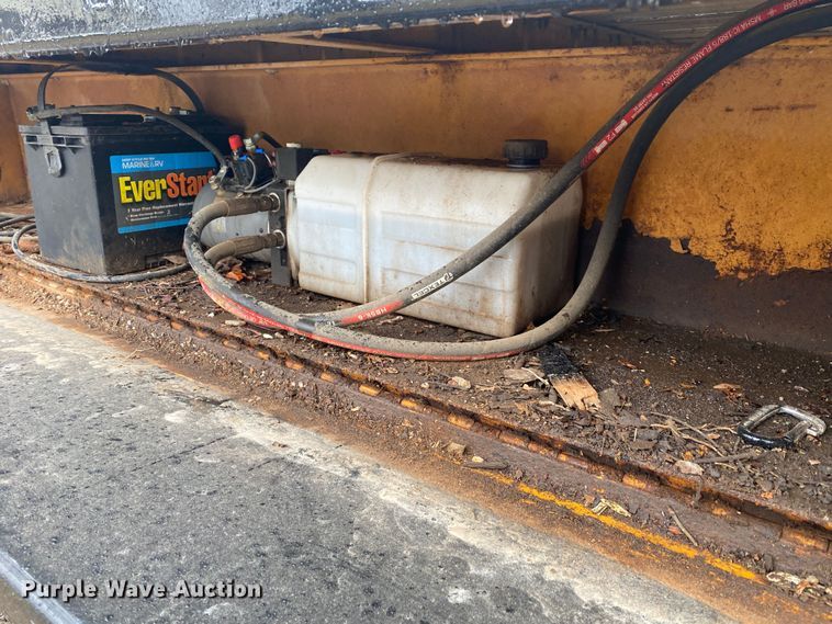 image for item IG9921 1988 Holden Industries GHD 2824  equipment trailer