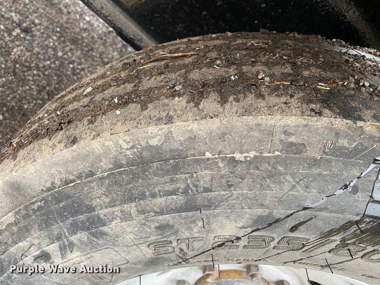 image for item IG9921 1988 Holden Industries GHD 2824  equipment trailer