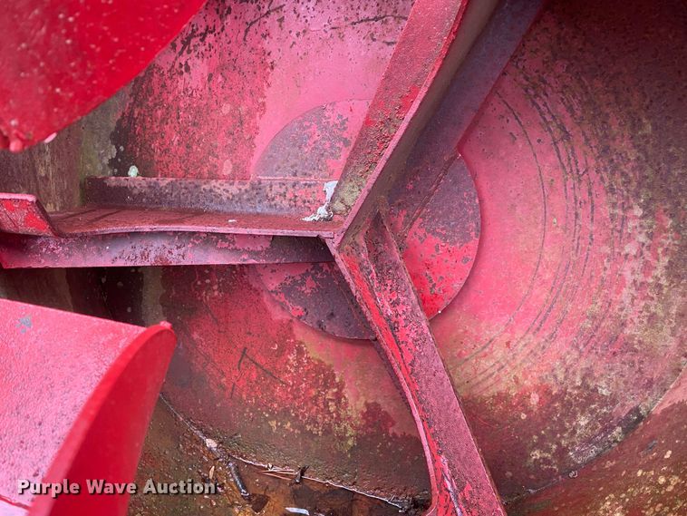 image for item IG9922 International Harvester 80  snow blower