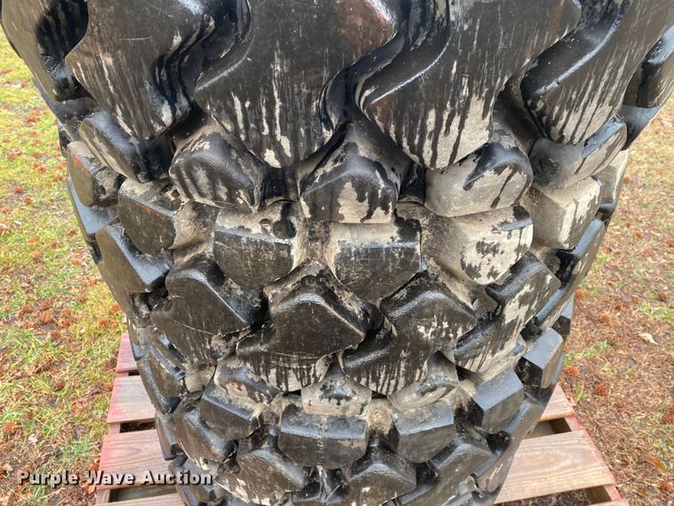 image for item IG9923 (4) Bobcat 12-16.5 NHS skid steer tires