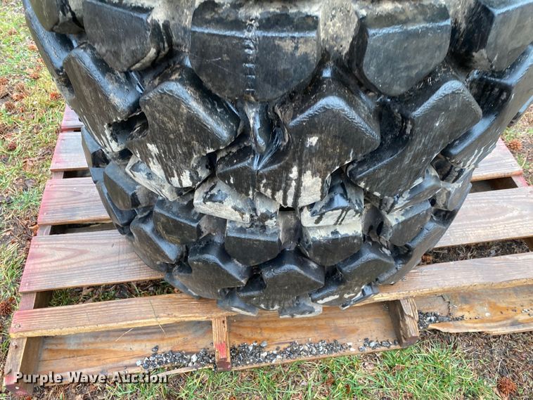 image for item IG9923 (4) Bobcat 12-16.5 NHS skid steer tires