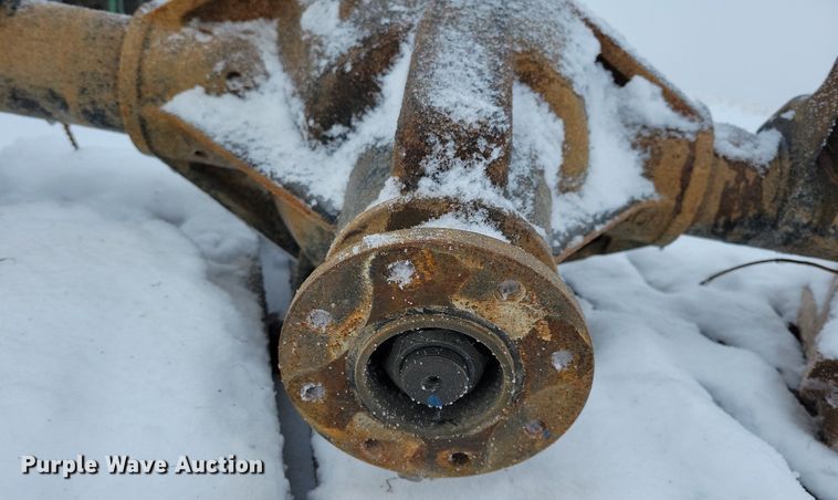 image for item IO9322 2013 Ford F350  axle