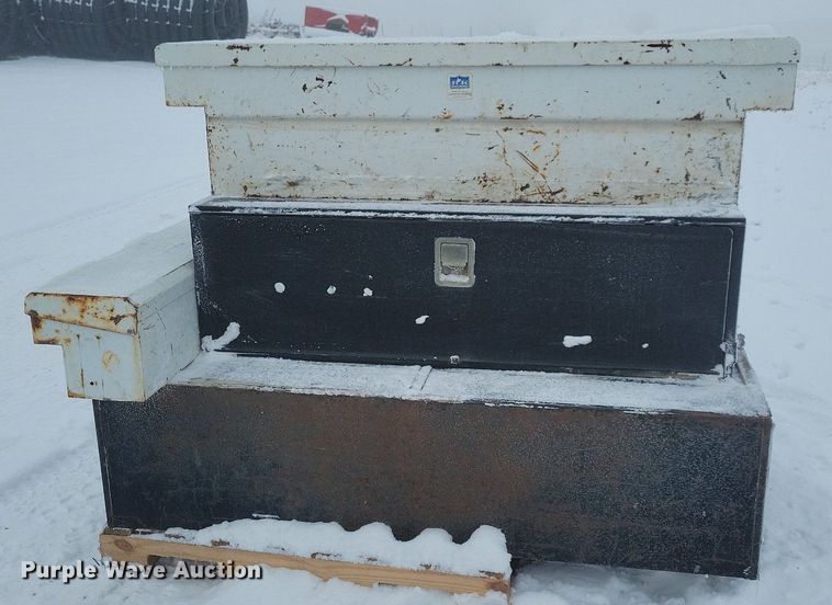 image for item IO9324 (5) toolboxes