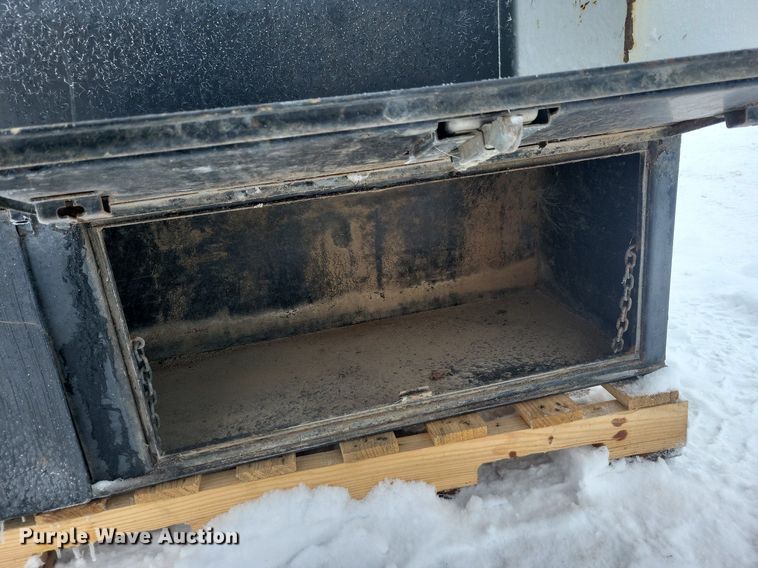 image for item IO9324 (5) toolboxes