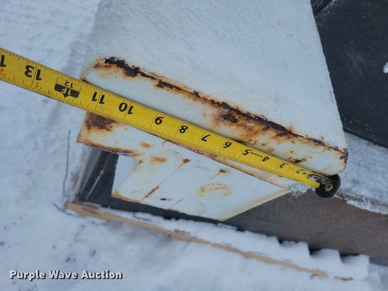 image for item IO9324 (5) toolboxes